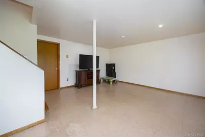 6103 Chelsea Cove N, Hopewell Junction, NY 12533 - Photo 18