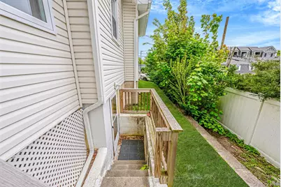 15 Northridge Street, Huntington Station, NY 11746 - Photo 24