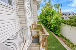 15 Northridge St, Huntington Station, NY 11746 - Photo 24