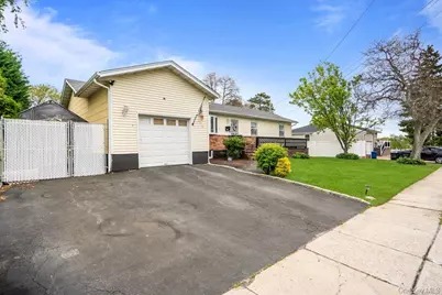10 Francisco Avenue, Central Islip, NY 11722 - Photo 2