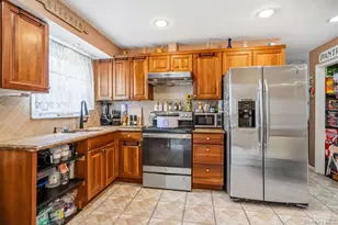 10 Francisco Ave, Central Islip, NY 11722 - Photo 10