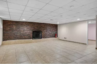 68B Graywood, Port Washington, NY 11050 - Photo 24