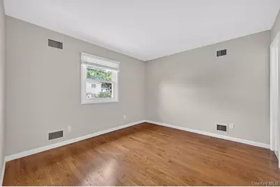 68B Graywood, Port Washington, NY 11050 - Photo 16