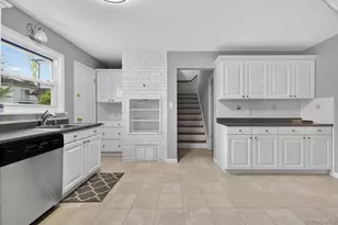 68B Graywood, Port Washington, NY 11050 - Photo 12