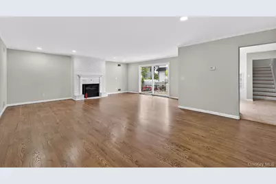 68B Graywood, Port Washington, NY 11050 - Photo 6