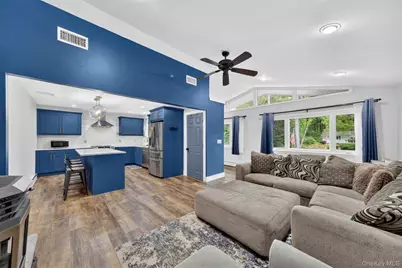 12 Ronnie Lane, Poughkeepsie, NY 12601 - Photo 8