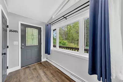 12 Ronnie Lane, Poughkeepsie, NY 12601 - Photo 4