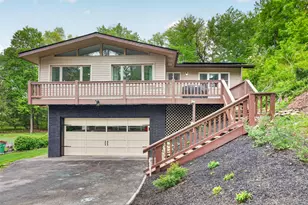 12 Ronnie Ln, Poughkeepsie, NY 12601 - Photo 2