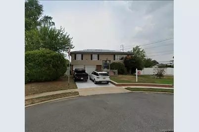 14 Hilton Court, Hicksville, NY 11801 - Photo 1
