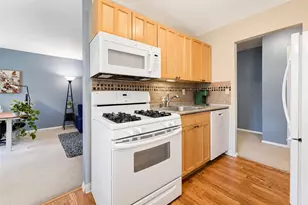 460 Old Town Rd, Port Jefferson Station, NY 11776 - Photo 6