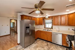 140 Elm St, Saugerties, NY 12477 - Photo 4