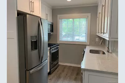 560 New Highway #6-2A, Hauppauge, NY 11788 - Photo 4