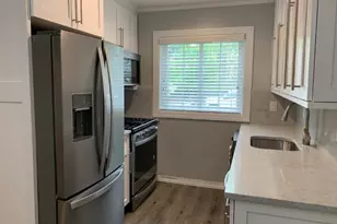 560 New Hwy, Hauppauge, NY 11788 - Photo 4