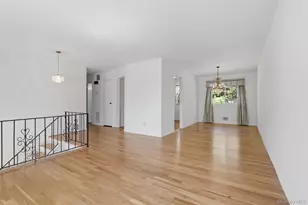 94 Babylon Ave, West Islip, NY 11795 - Photo 8