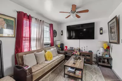 60-09 69th Place, Maspeth, NY 11378 - Photo 14