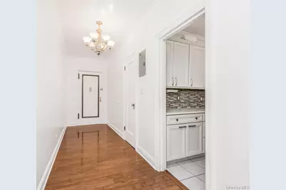5 Franklin Avenue #1P, White Plains, NY 10601 - Photo 4