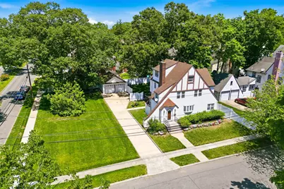 15 Maine Avenue, Rockville Centre, NY 11570 - Photo 32