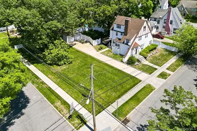 15 Maine Avenue, Rockville Centre, NY 11570 - Photo 36