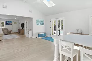 32 Red Creek Rd, Hampton Bays, NY 11946 - Photo 6