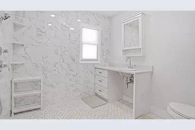 32 Red Creek Road, Hampton Bays, NY 11946 - Photo 16