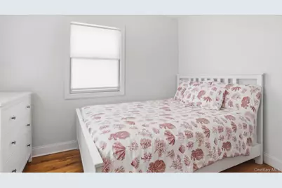32 Red Creek Road, Hampton Bays, NY 11946 - Photo 10