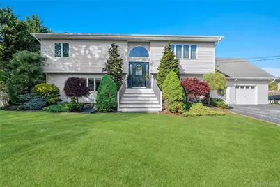 24 Biltmore Avenue Extension, Oakdale, NY 11769 - Photo 1
