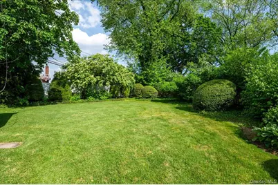 3836 Windsor Drive, Bethpage, NY 11714 - Photo 2