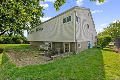 3836 Windsor Drive, Bethpage, NY 11714 - Photo 4