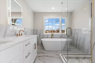 10 Lee Pl, Old Bethpage, NY 11804 - Photo 30