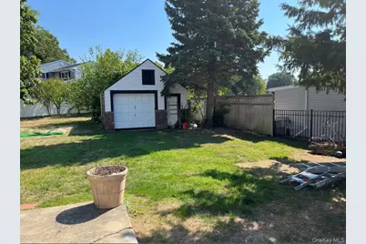 1539 Park Avenue, Merrick, NY 11566 - Photo 16