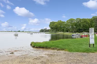 131 Red Creek Road, Hampton Bays, NY 11946 - Photo 32