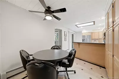 289 Central Avenue, Bohemia, NY 11716 - Photo 18