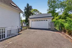 180 Cranberry Dr, Mastic Beach, NY 11951 - Photo 4