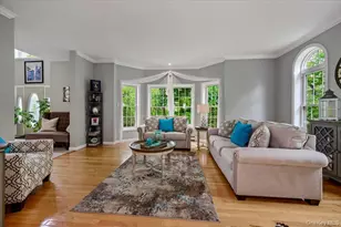 24 Muscoot Rd E, Mahopac, NY 10541 - Photo 6