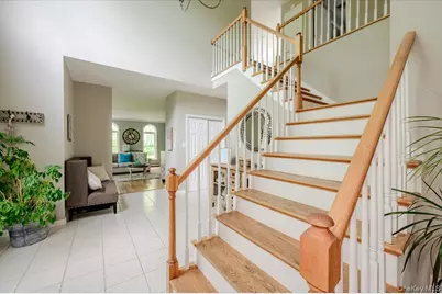 24 Muscoot Road E, Mahopac, NY 10541 - Photo 4