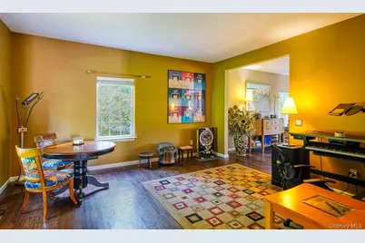 107 Scenic Drive W, Croton on Hudson, NY 10520 - Photo 12