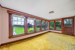 1055 Oregon Rd, Mattituck, NY 11952 - Photo 6
