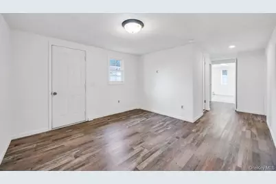 405 Massapequa Avenue, Massapequa, NY 11758 - Photo 20