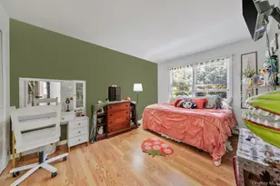 9 St James Dr, Sound Beach, NY 11789 - Photo 32