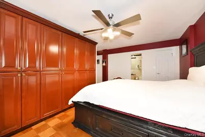 320 East Shore Road #15A, Great Neck, NY 11023 - Photo 22