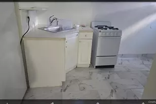 33 Hilliard Ave, Central Islip, NY 11722 - Photo 12