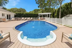 18 Squires Ave, East Quogue, NY 11942 - Photo 30