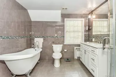156-17 33rd Avenue, Flushing, NY 11354 - Photo 22