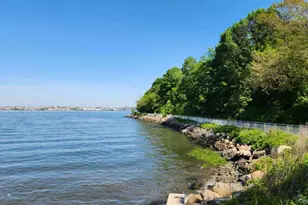 5-10 115th St, College Point, NY 11356 - Photo 18
