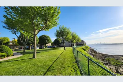 5-10 115 St #2C, College Point, NY 11356 - Photo 4