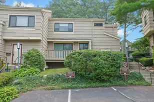 158 Branchwood Ln, Nanuet, NY 10954 - Photo 2