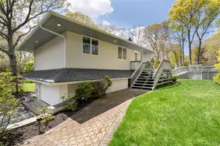 27 Bay Ave W, Hampton Bays, NY 11946 - Photo 40