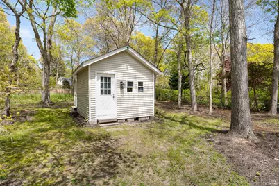 27 Bay Avenue W, Hampton Bays, NY 11946 - Photo 42