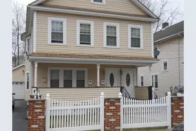 9 Lawrence Road, Poughkeepsie, NY 12601 - Photo 1
