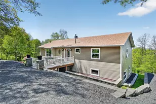 77 Maidstone Dr, Walden, NY 12586 - Photo 2